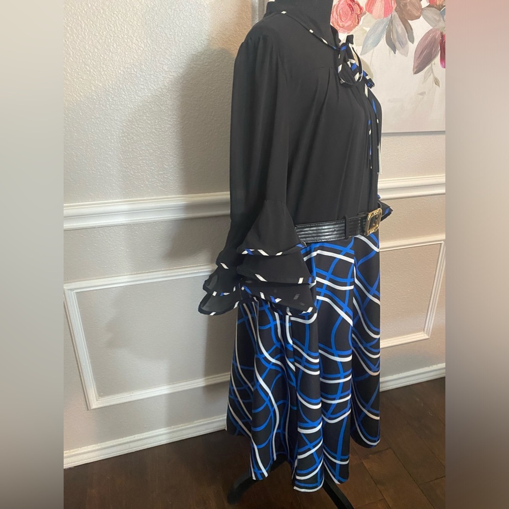 NWT Connectome Dress || Size: (16) see measurements || Black, Blue, White - Picture 5 of 8